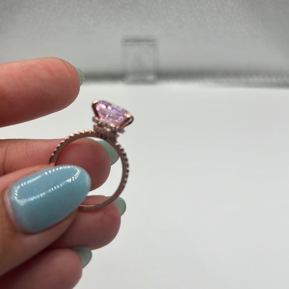 Diamond Under Halo Ring with 5 Carat Cushion Cut‎ Morganite Engagement Ring - Picture 14 of 17